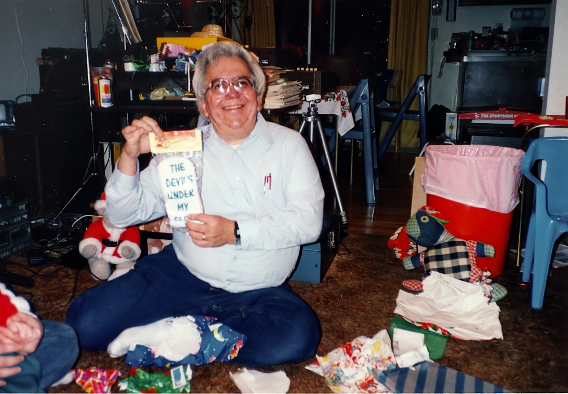 1994a-Xmas 1994 at Lance's - 01