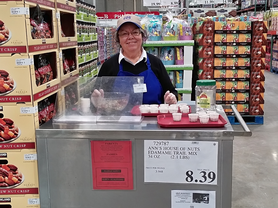 2015-02-23-LGG2LM-7 Dianne at Costco-p